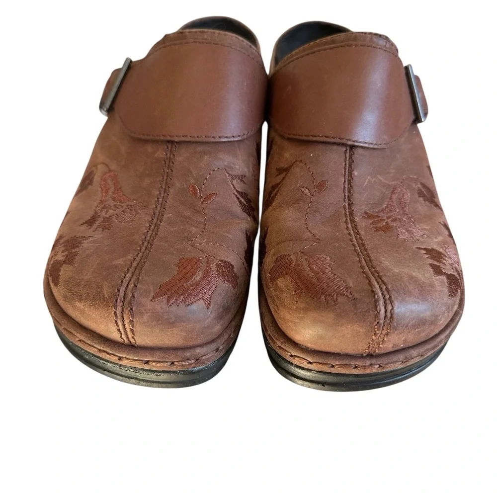 SOLD - Picture 3 of 6